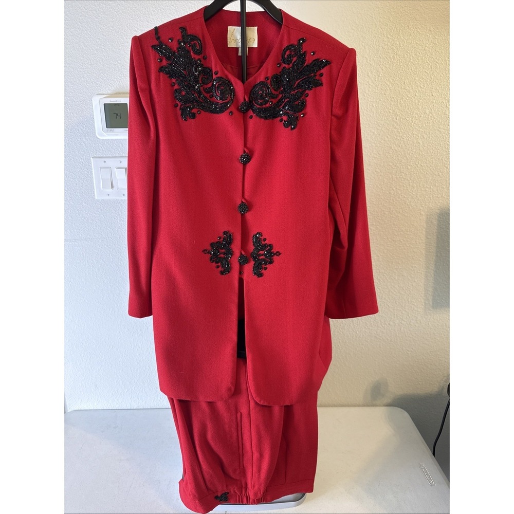 Ivana Women's Red‎ 2pc Pant Suit with Beading 100% Wool Size 12